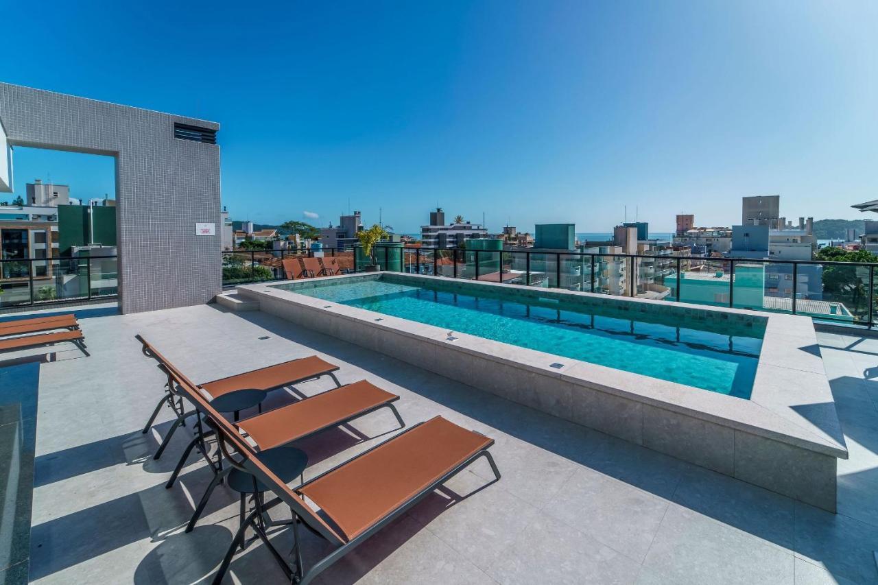 Adra 103 - Apartamento No Centro De Bombinhas - Rooftop Com Piscina E Academia - A Poucos Metros Da Praia - Luaran gambar