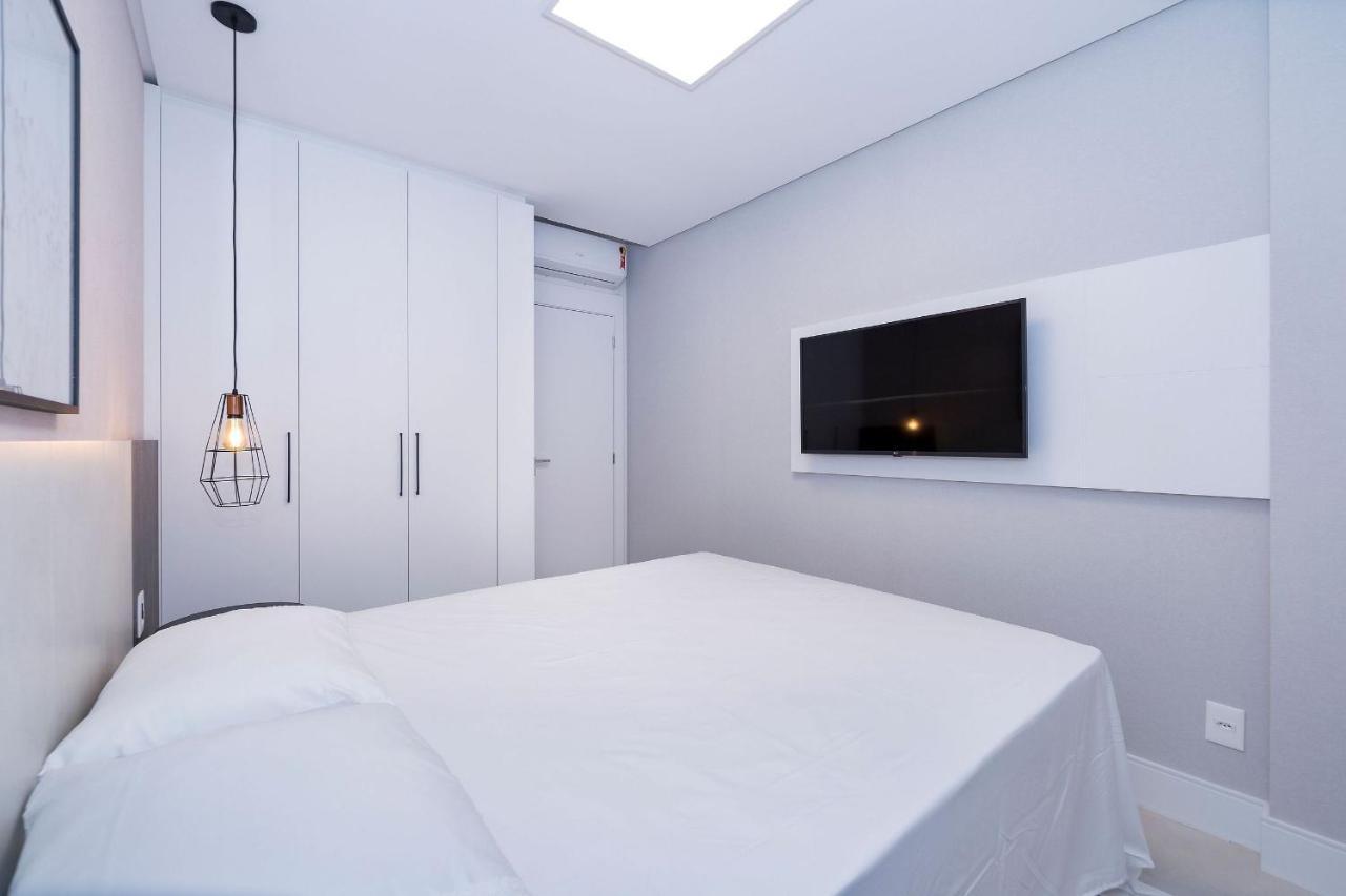 Adra 103 - Apartamento No Centro De Bombinhas - Rooftop Com Piscina E Academia - A Poucos Metros Da Praia - Luaran gambar